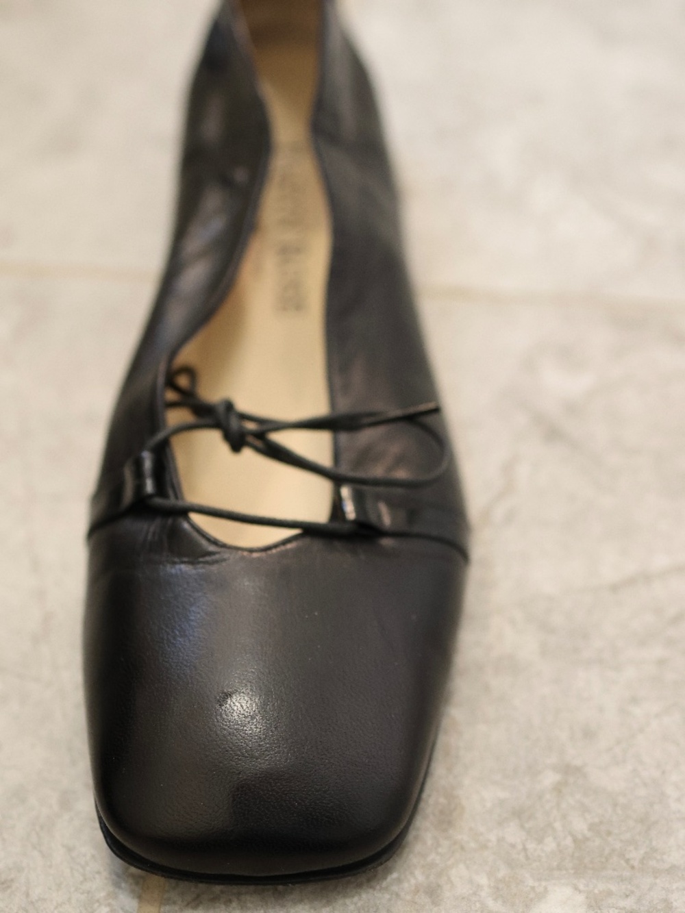 Taryn Rose Roxette black leather flats size 37 NIB